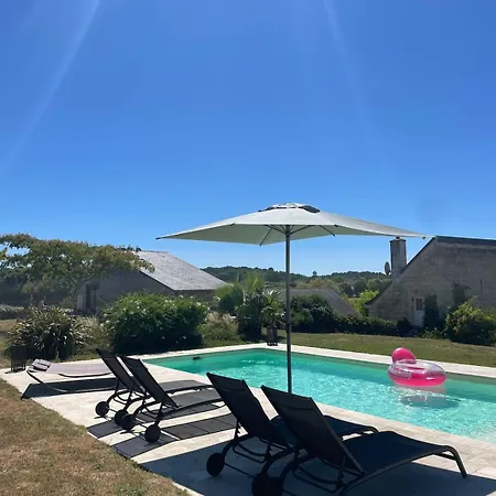 Le Maitre De Chai Et Sa Piscine